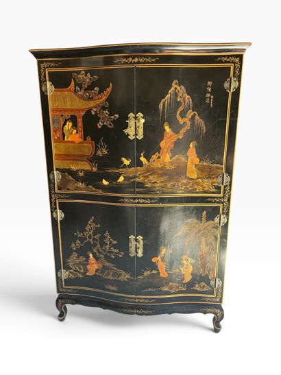Indochinese craft, circa 1900
Game table...