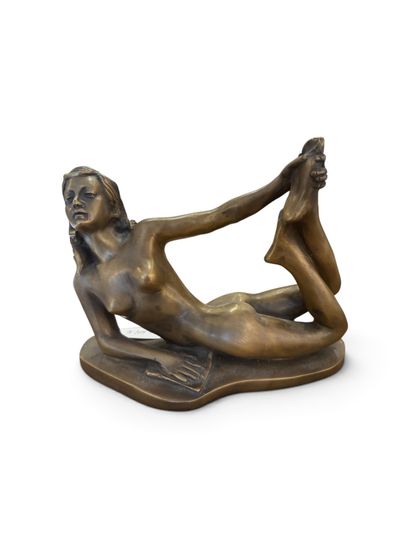 Pierre CHENET (20th century)
Reclining Woman
Bronze...