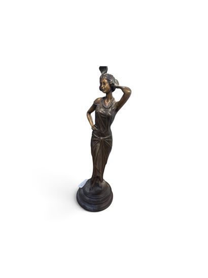 Pierre CHENET (20th century)
The Dancer
Brown-patinated...