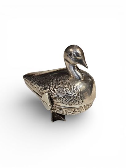 CAMBODGE, XXe siècle 
Boîte en forme de canard...