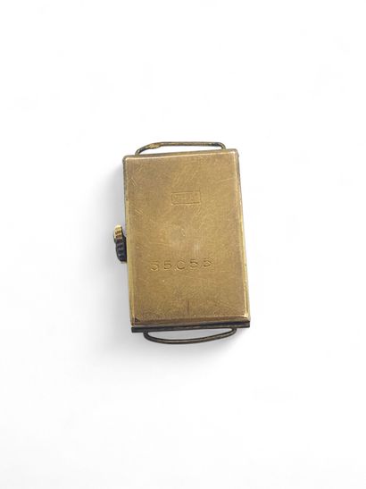 750° yellow gold rectangular WATCH CASE chased...