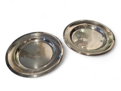 CHRISTOFLE
Paire de grands plats ronds creux...