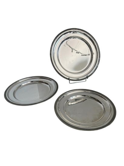 ST MEDARD 
Three round serving plates in...