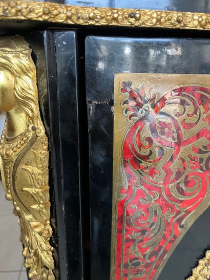 French piece from the Napoleon III period
Sideboard...