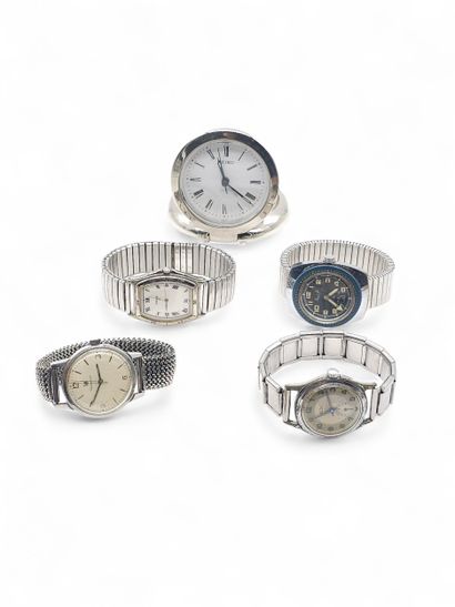 Ensemble de 13 montres comprenant
-AVELTA,...