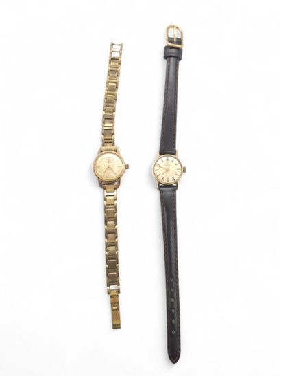 OMEGA
Montre bracelet en métal doré, boitier...