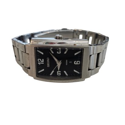 SEIKO 100 m 
Montre d'homme en acier ,boitier...