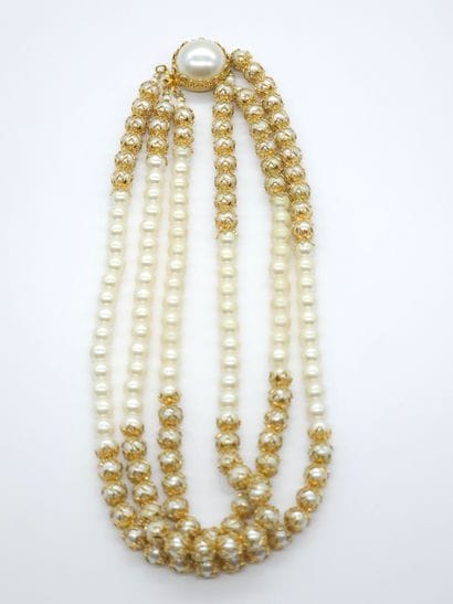 COLLIER de 163 perles triple rang de perles...