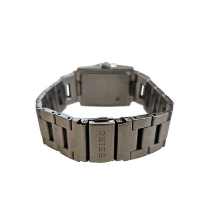 SEIKO 100 m 
Montre d'homme en acier ,boitier...