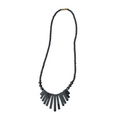 COLLIER en hématite, fermoir en métal do...