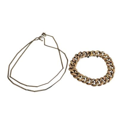 ENSEMBLE DE BIJOUX en métal doré comprenant...