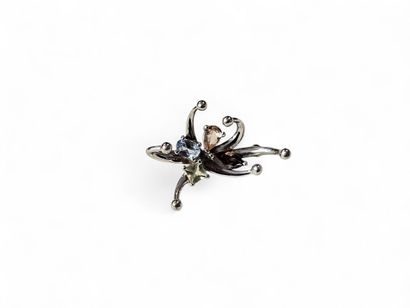 TED LAPIDUS
Broche en argent 925° en forme...