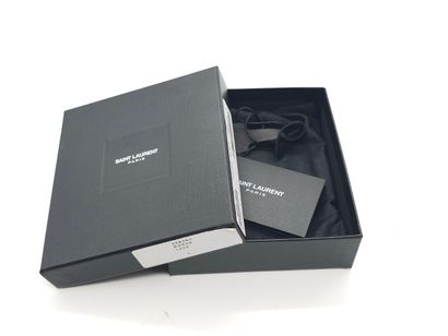 SAINT LAURENT Paris
