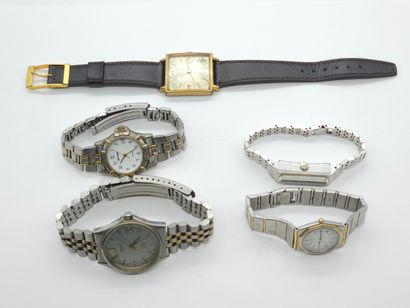 ENSEMBLE DE MONTRES comprenant :
Lip 
