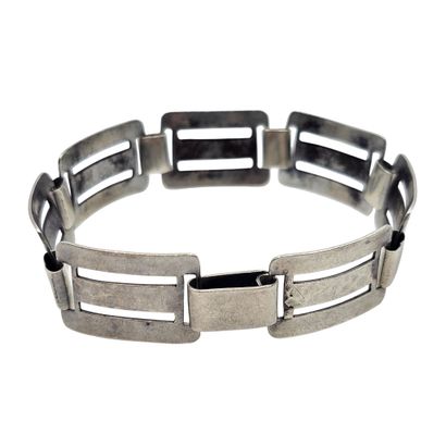 TRAVAIL moderniste XXème siècle 
BRACELET...