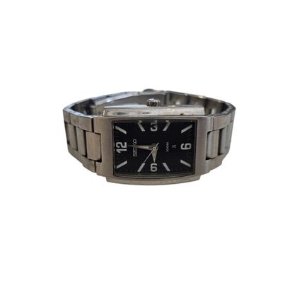 SEIKO 100 m 
Montre d'homme en acier ,boitier...