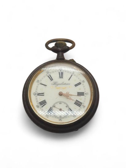 LOT comprenant :
Régulateur en métal 
Chrono...