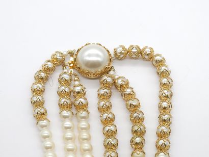 COLLIER de 163 perles triple rang de perles...
