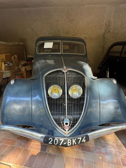 PEUGEOT, 402 Long, c. 1937

1937 Peugeot...