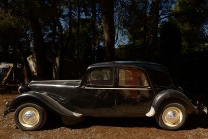 CITROËN, Traction Avant 15 SIX sedan, 1952

Citroën...