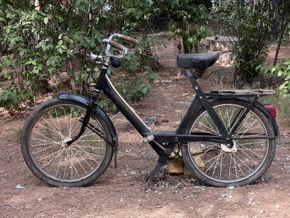 SOLEX, frame and wheels, without engine

The...