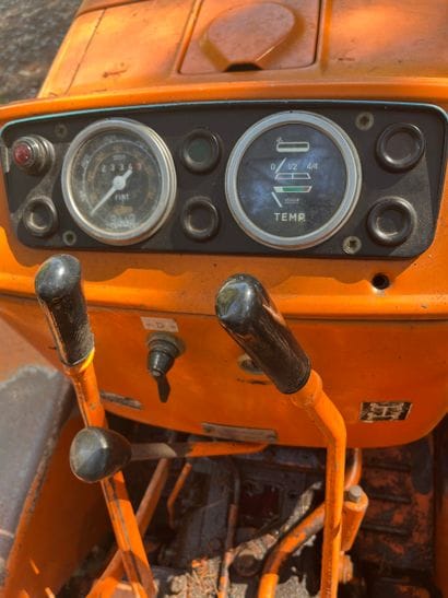 FIAT, 455 CF, tracked farm tractor, ca. 1973–75

Body...