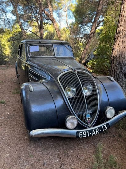 PEUGEOT, 402 E, 1936


Four-door sedan, four-seater,...