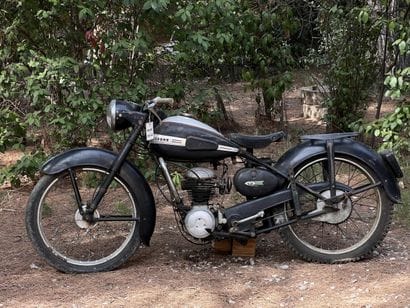 TERROT, ETM, 125 cm³, 1955

Frame/Tank: Black...