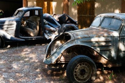 [WRECK] PEUGEOT, 302 or 202, shell, for parts
140...
