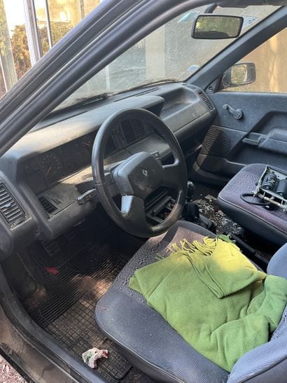 RENAULT, 21 TD commercial (Nevada), 1995

Body:...