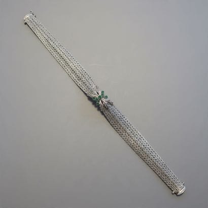 ITALIAN ART, 20th Century
750° white gold...