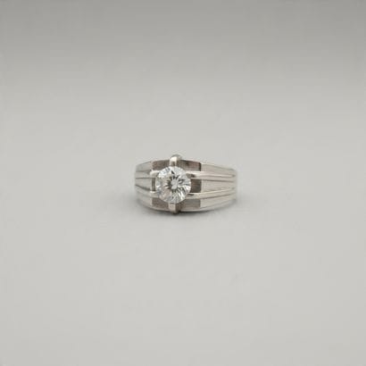 WORK French 20th century
Signet ring in 750°...