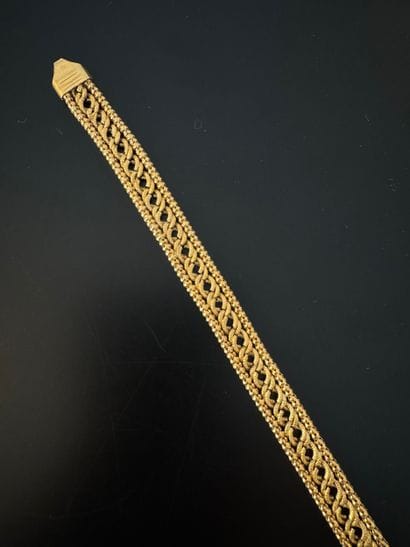 French jewelry from the mid-20th century
Flexible...