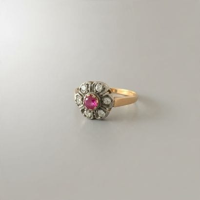 RING made of 750° gold and 925° silver, set...