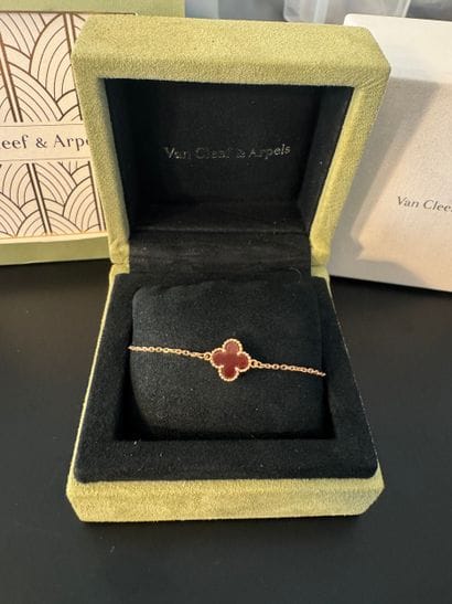 VAN CLEEF ARPELS Yellow gold (750) bracelet,...