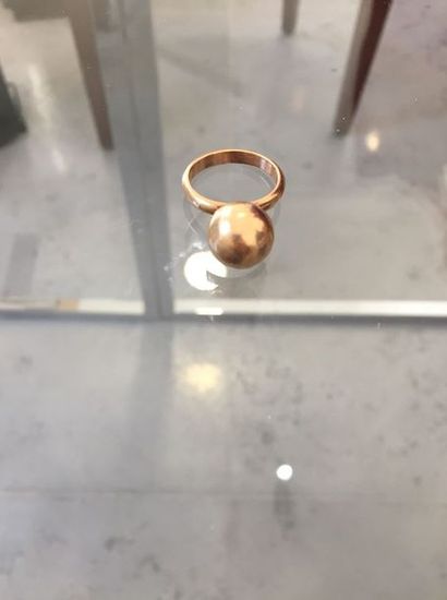 LOT D’OR comprenant :
Trois chaînes dont...