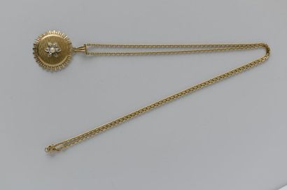CHAINE et PENDENTIF porte souvenir en or...