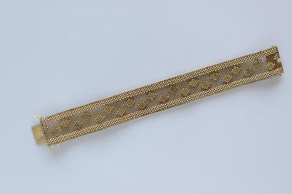 IMPORTANT BRACELET en or jaune 750° à maille...
