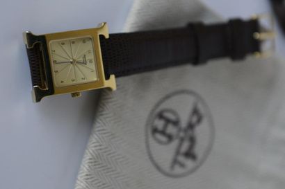 HERMES montre bracelet de dame modèle H,...
