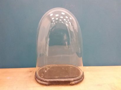 GLOBE de pendule en verre, socle en bois...