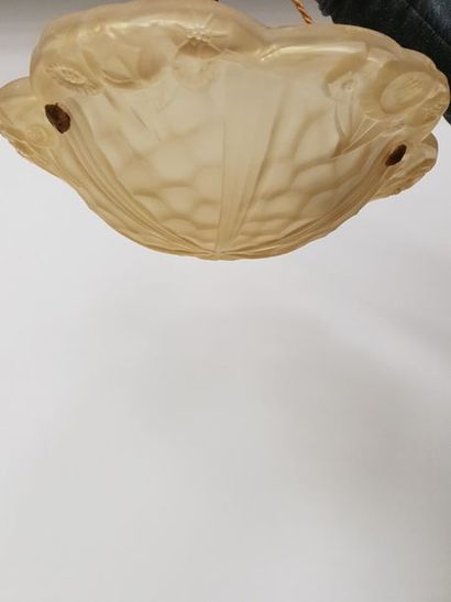 DEGUE France SUSPENSION en verre moulé préssé...