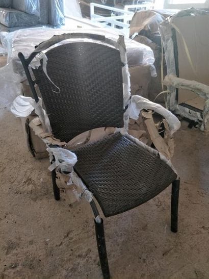 HEDONE
Trois Chaises ANGLET en résine tréssée...