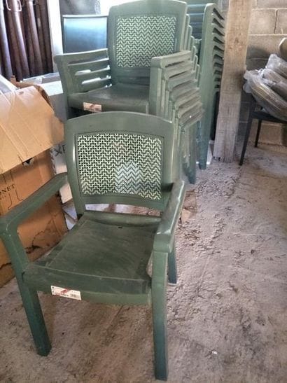 GROFILLEX
Huit Fauteuils résine verte