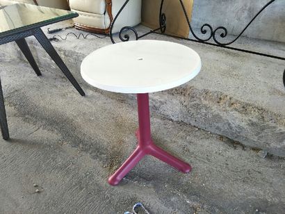 ALIBERT
Table ronde modèle Bistrot, plateau...