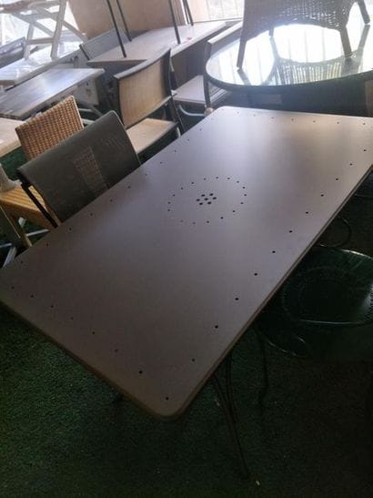 EMU
Table pliante en acier electrozingué...