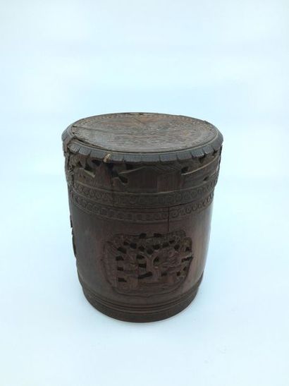 TRAVAIL THAILANDAIS MODERNE 
Boîte à tabac...