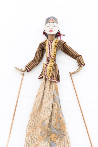 INDONESIE
Marionnette en bois polychrome,...