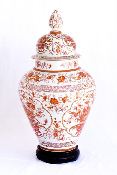 ASIE XIXème SIECLE 
Important vase couvert...