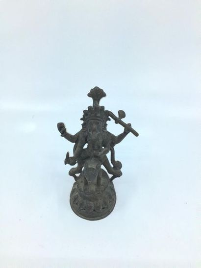 INDE XIXème SIECLE 
Divinité en bronze
H...