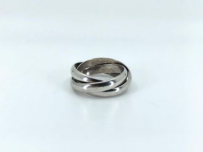 CARTIER 
Bague trois anneaux en or gris 750°...